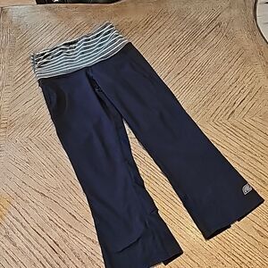Yoga capri leggings size XS